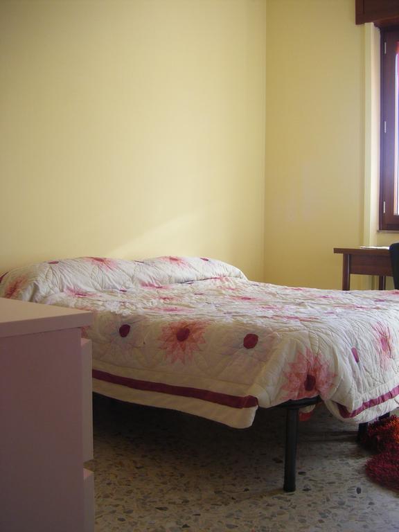 Room In Via Larino 16 Campobasso Kültér fotó