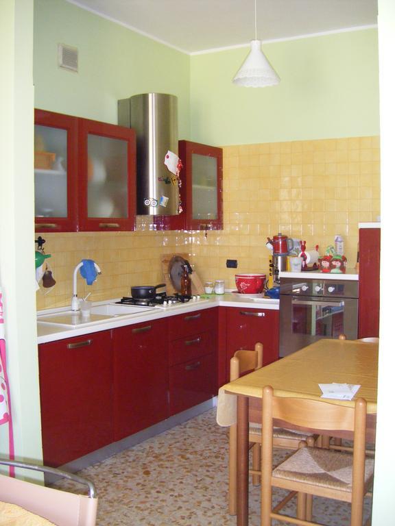 Room In Via Larino 16 Campobasso Kültér fotó