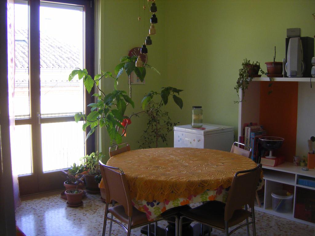 Room In Via Larino 16 Campobasso Kültér fotó